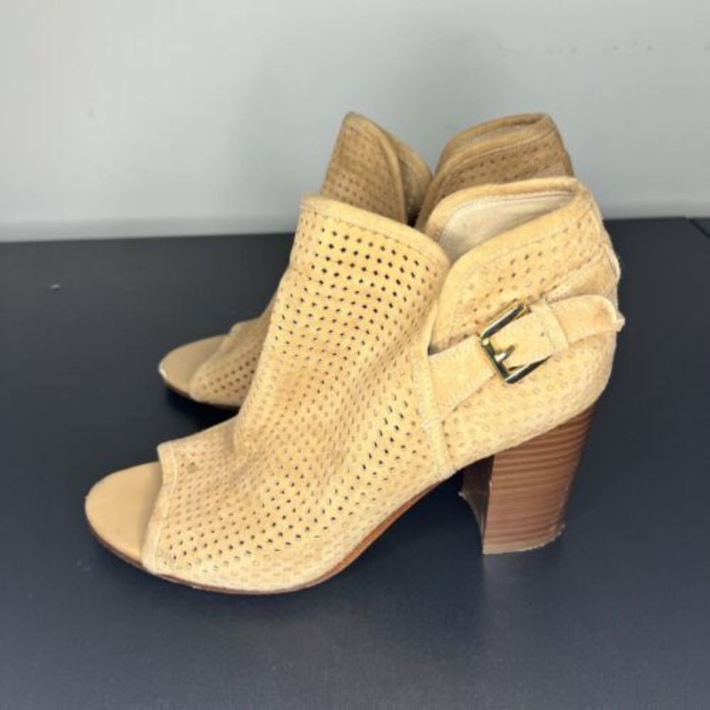 Sam Edelman Easton Brown Perforated Suede High Heel Booties Shoes Women Size 7.5
